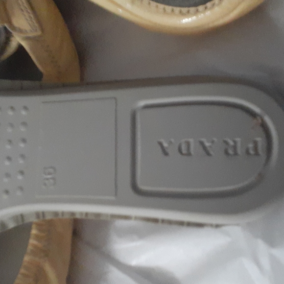 Prada Ballet Flat Yellow  Patent Leather Driving Shoe sz 36 - Picture 10 of 11